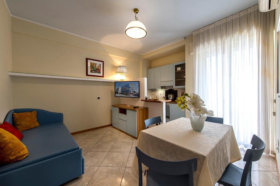 Hotel Le Soleil San Benedetto del Tronto Exterior foto